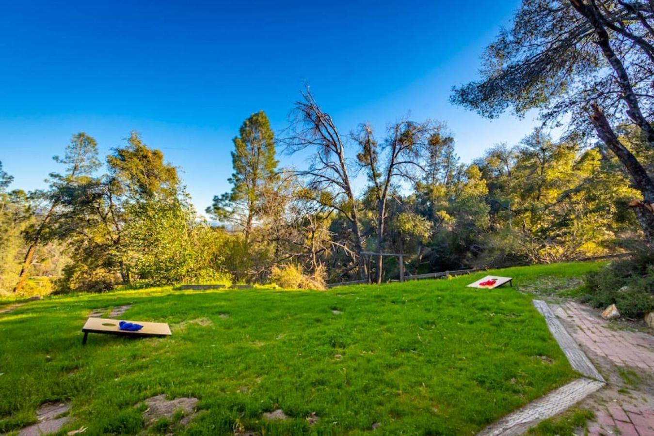 Sierra Vista Lookout Lodge With Creek, Waterfall And Waterholes, Minutes From Bass Lake And Yosemite South Gate North Fork エクステリア 写真